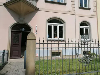 Das Gebäude in dem sich die Ferienwohnung befindet