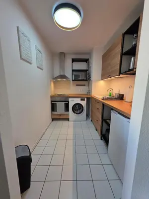 Küche/Küchenzeile in der Unterkunft Gemütliche 2-Raumwohnung in Dresden Mitte