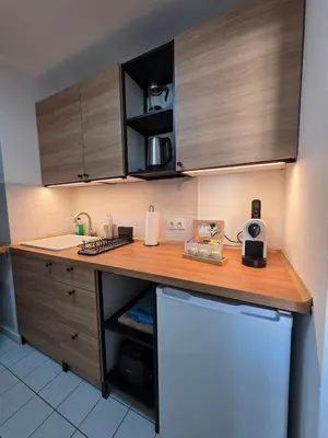 Küche/Küchenzeile in der Unterkunft Gemütliche 2-Raumwohnung in Dresden Mitte