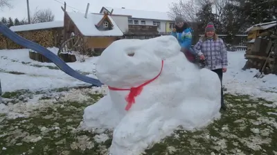 Märchenpension Rotkäppchen und der Wolf im Winter