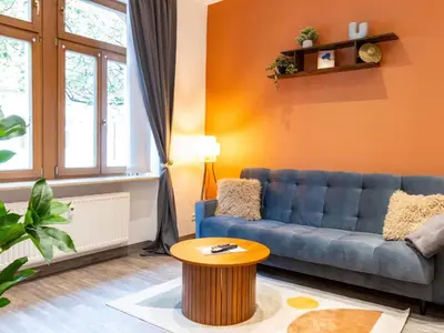 Ein Sitzbereich in der Unterkunft Apartment Familienfreundliche Stadt-Oase - 2 Schlafzimmer- 76qm- gratis Kaffee- und Teean by Interhome
