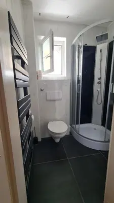 Ein Badezimmer in der Unterkunft Highland-Apartment by MacLeod