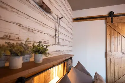 Grundriss der Unterkunft Wild Western Apartment - Sauna, Balkon, Netflix, Nespresso, Messe