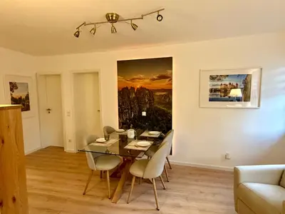Grundriss der Unterkunft Ferienwohnung Kathy - Moderne, stilvolle Ferienwohnung mit Balkon, Sauna und kostenlosem Parkplatz im schönen Elbsandsteingebirge