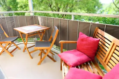 Ein Balkon oder eine Terrasse in der Unterkunft Apartment Kirschblüte mit Balkon