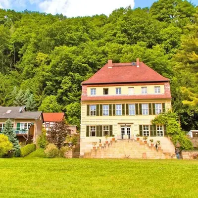 Herrenhaus Orangella
