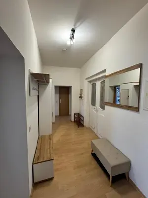 Ein Bett oder Betten in einem Zimmer der Unterkunft Arminos Large Group Apartment- 3 Zimmer & 2 WCs