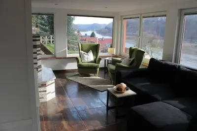 Ein Sitzbereich in der Unterkunft Bungalow Schönblick