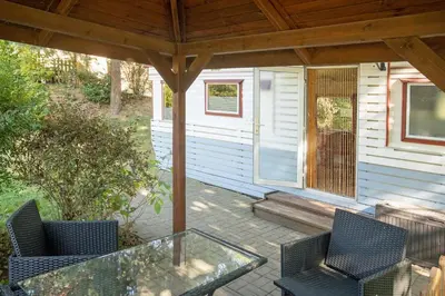 Ein Garten an der Unterkunft Mobilheim Wiesenblick