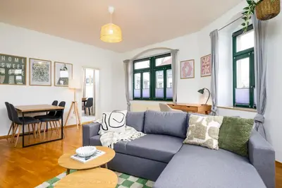 Ein Sitzbereich in der Unterkunft Staytime - Urban One I Center I Top Anbindung