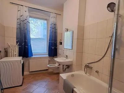 Ein Badezimmer in der Unterkunft Ferienwohnungen Mühlenstraße Chemnitz - zentrumsnah, Parkplatz inklusive - ideal für Familien, Paare und Geschäftsleute