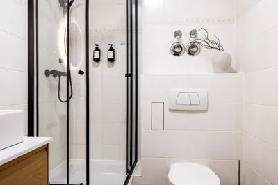 Ein Badezimmer in der Unterkunft Staytime - Metro Suite I Center I Top Lage