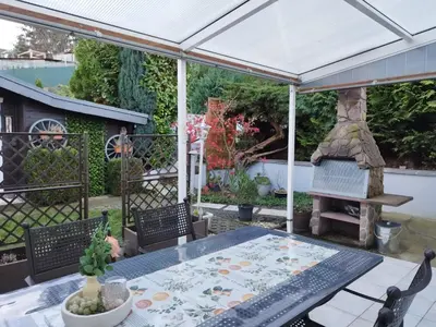 Ein Garten an der Unterkunft Ferienhaus - Ottendorf