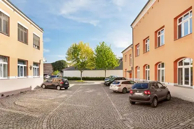 Das Gebäude in dem sich die Ferienwohnung befindet