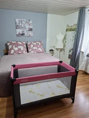 Ein Bett oder Betten in einem Zimmer der Unterkunft Ferienwohnung seeblick