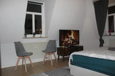 Ein Bett oder Betten in einem Zimmer der Unterkunft Comfortable Private Room on Elbe River