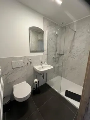 Ein Badezimmer in der Unterkunft Apartment Zum Schlosspark Lauchhammer