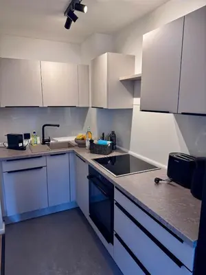 Küche/Küchenzeile in der Unterkunft Modernes City-Studio mit Balkon & Top Ausstattung