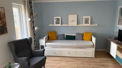 Ein Bett oder Betten in einem Zimmer der Unterkunft Möblierte Ferienwohnung in Dresden Laubegast