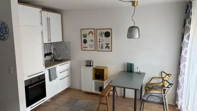 Küche/Küchenzeile in der Unterkunft Möblierte Ferienwohnung in Dresden Laubegast