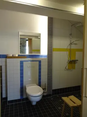 Ein Badezimmer in der Unterkunft Alte Scheune Rietzschelhof mit Pool