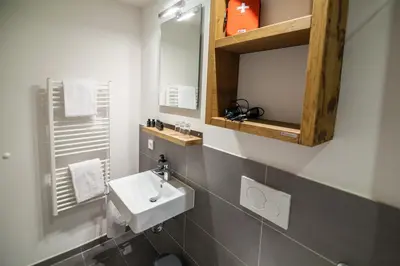 Ein Badezimmer in der Unterkunft Staycity Aparthotels Dresden City Centre