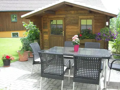 Ein Garten an der Unterkunft Familienspaß in Lichtenhain