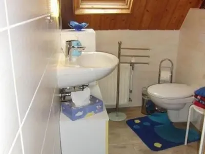 Ein Badezimmer in der Unterkunft Wohnung in Lichtenhain beim Böhmischen Park