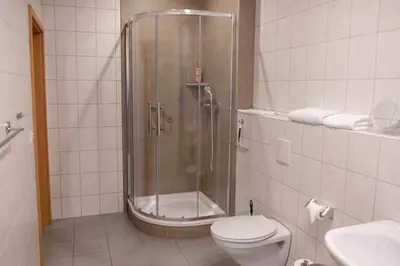 Ein Badezimmer in der Unterkunft Pension Wehner