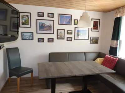 Ein Sitzbereich in der Unterkunft Ferienwohnung-Kubis