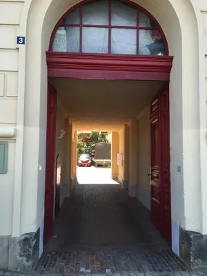 Eine Fassade oder ein Eingang zu Apartment Naumann