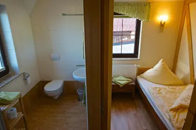 Ein Badezimmer in der Unterkunft Gasthaus Rundteil