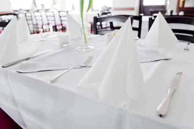 Ein Restaurant oder anderes Speiselokal in der Unterkunft Gasthaus Rundteil