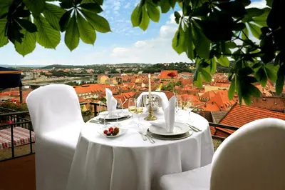 Getränke in der Unterkunft Romantik Hotel Burgkeller Residenz Kerstinghaus