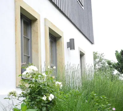 Ein Garten an der Unterkunft Ferienwohnung Geißler