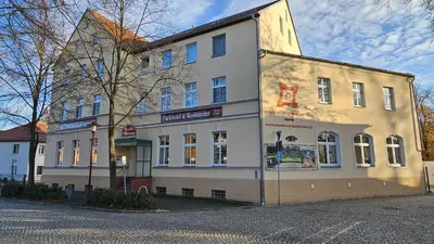 Das Gebäude in dem sich das Hotel befindet
