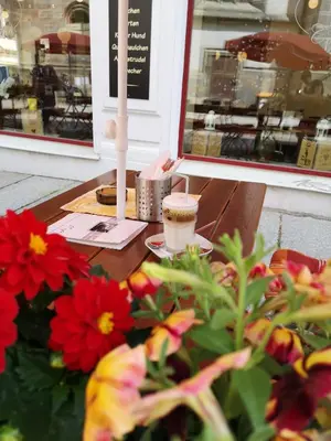 Ein Restaurant oder anderes Speiselokal in der Unterkunft Hotel GARNI Residenz Am Markt Meißen