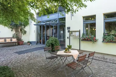 Das Gebäude in dem sich das Hotel befindet