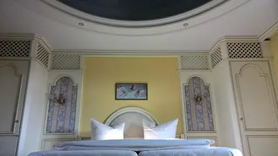 Ein Bett oder Betten in einem Zimmer der Unterkunft Hotel Spanischer Hof