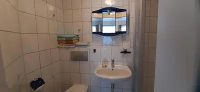 Ein Badezimmer in der Unterkunft Ferienwohnung im Prossner Gründel