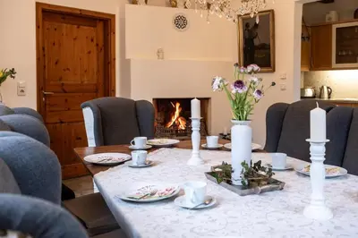 Ein Sitzbereich in der Unterkunft Apartmenthaus Brunnenhof