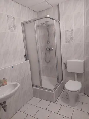 Ein Badezimmer in der Unterkunft Hotel Restaurant Rhodos