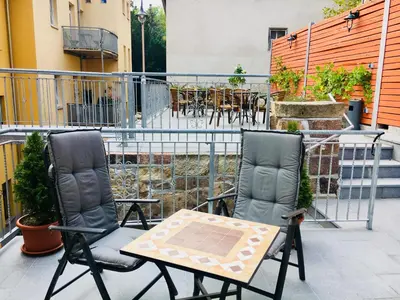 Ein Balkon oder eine Terrasse in der Unterkunft Schweizerhaus