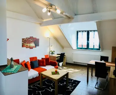 Ein Sitzbereich in der Unterkunft Schweizerhaus