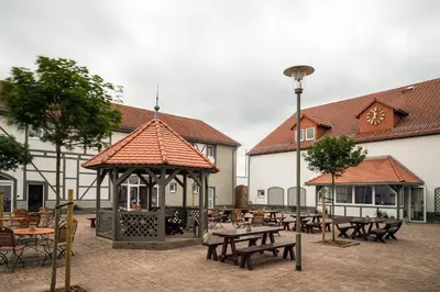 Das Gebäude in dem sich das Hotel befindet