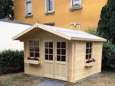 Das Gebäude in dem sich die Ferienwohnung befindet