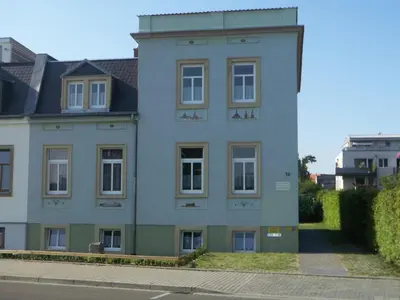 Das Gebäude in dem sich die Ferienwohnung befindet
