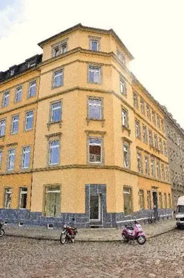 Das Gebäude in dem sich die Ferienwohnung befindet