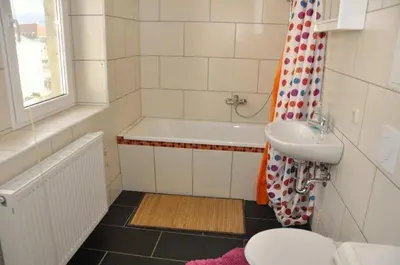 Ein Badezimmer in der Unterkunft 4R Fewo Altstadtblick -L15
