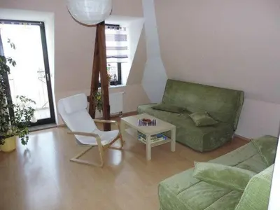 Ein Sitzbereich in der Unterkunft Sehr schöne 4 Raum Maisonette-Fewo mit 110qm + Balkon + zentral & preiswert - T7